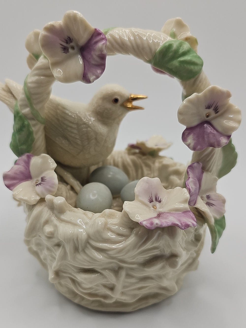 Porcelain Bird Nest Figurine with Lilac Flowers - CreamW 3 Blue Eggs. Music Box